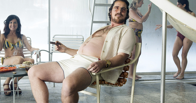 Кристиан Бэйл, «Американская афера» | stroynee.kz